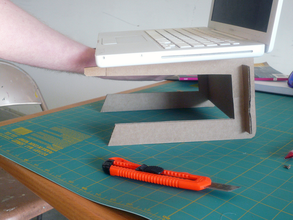 Laptop stands